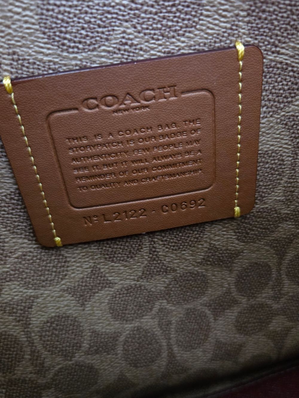 COACH C0692 Willow Leather Tote in Colorblock with Signature Canvas In Saddle - Picture 13 of 14